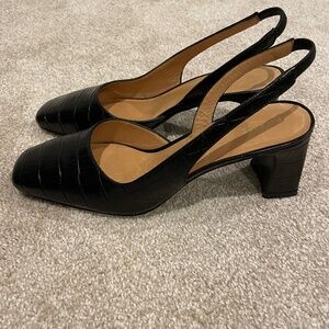 Frame Slingback Pumps